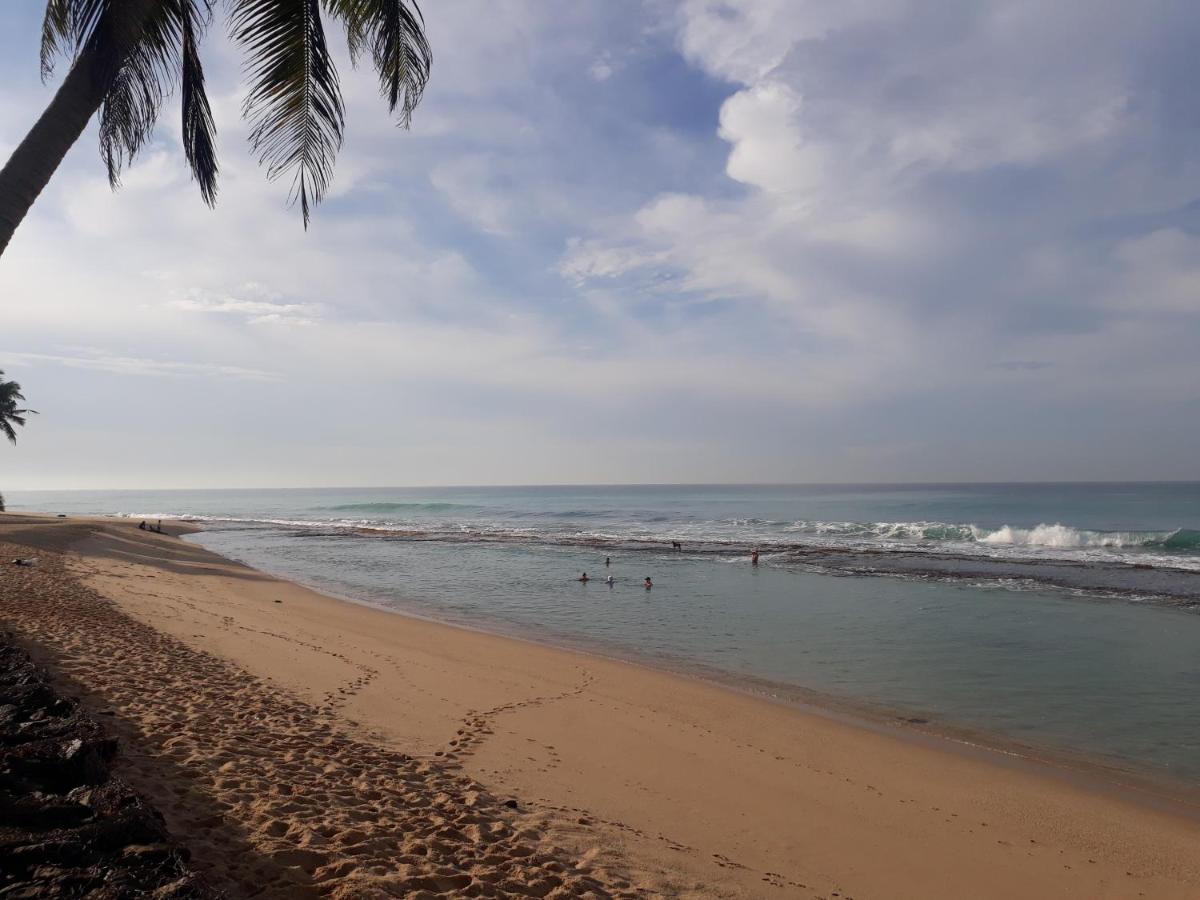 Villa Sea Sprays Hikkaduwa Exterior foto