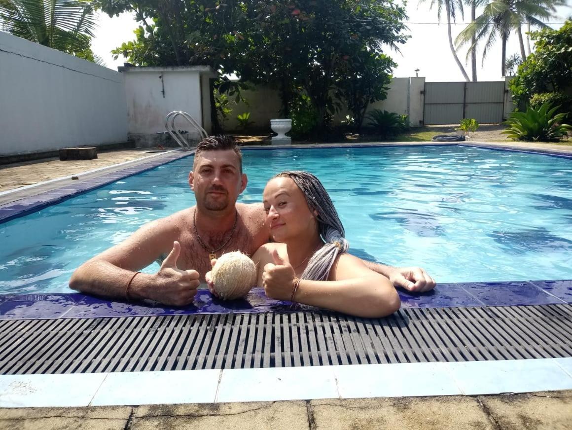 Villa Sea Sprays Hikkaduwa Exterior foto